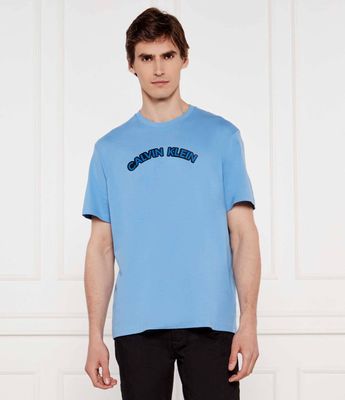 T-shirt męski w stylu młodzieżowym na wiosnę Calvin Klein Jeans ze sklepu: Gomez Fashion Store w kategorii: T-shirty męskie - zdjęcie 874714-BD9-10338_CJ252M000080W58