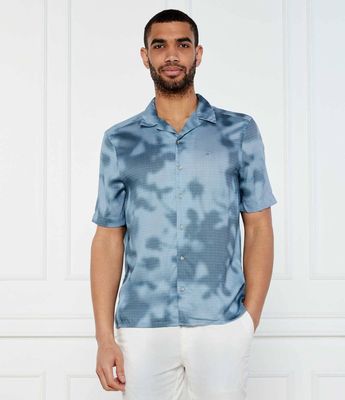 Koszula męska z klasycznym kołnierzykiem Calvin Klein ze sklepu: Gomez Fashion Store w kategorii: Koszule męskie - zdjęcie 874714-BD9-10338_CK252M000091B23