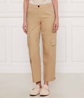Spodnie damskie casual na wiosnę Marc Cain ze sklepu: Gomez Fashion Store w kategorii: Spodnie damskie - zdjęcie 874714-BD9-10338_CR252W000040608