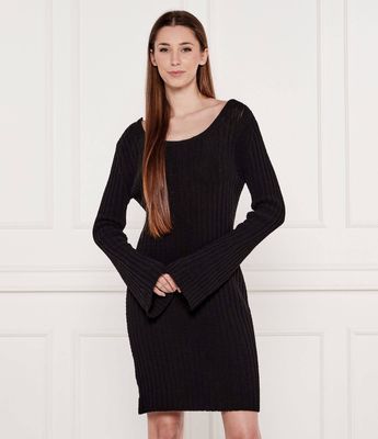 Sukienka jesienna dopasowana Pinko ze sklepu: Gomez Fashion Store w kategorii: Sukienki - zdjęcie 874714-BD9-10338_PI252W000047099