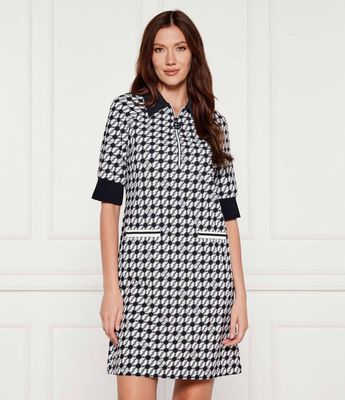 Sukienka prosta Marc Cain ze sklepu: Gomez Fashion Store w kategorii: Sukienki - zdjęcie 874714-BD9-10338_CR254W000007394