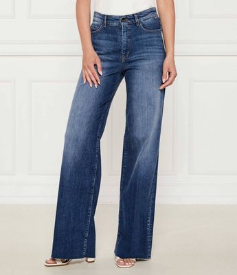 Jeansy damskie w miejskim stylu Marc Cain ze sklepu: Gomez Fashion Store w kategorii: Jeansy damskie - zdjęcie 874714-BD9-10338_CR254W000100357