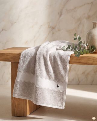 Ręcznik Ralph Lauren Home ze sklepu: Gomez Fashion Store w kategorii: Ręczniki - zdjęcie 874714-BD9-10338_RH252U000005RCU