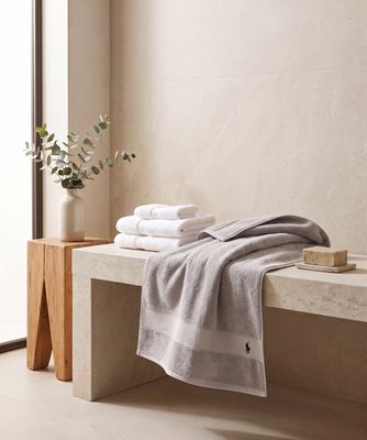 Ręcznik Ralph Lauren Home ze sklepu: Gomez Fashion Store w kategorii: Ręczniki - zdjęcie 874714-BD9-10338_RH252U000006RCU