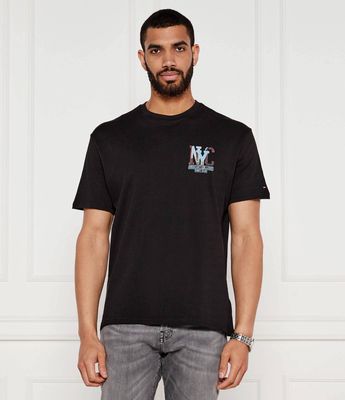 T-shirt męski na wiosnę Tommy Jeans ze sklepu: Gomez Fashion Store w kategorii: T-shirty męskie - zdjęcie 874714-BD9-10338_TM254M000024D44