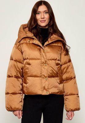 Pinko - Kurtka damska casual ze sklepu: Gomez Fashion Store w kategorii: Kurtki damskie - zdjęcie 874714-BD9-10338_PI254W000083D56
