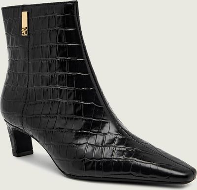 Botki na jesień Tommy Hilfiger ze sklepu: Gomez Fashion Store w kategorii: Botki - zdjęcie 874714-BD9-10338_TH255W000168D12