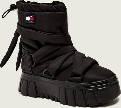 Śniegowce damskie na zimę Tommy Jeans ze sklepu: Gomez Fashion Store w kategorii: Śniegowce damskie - zdjęcie 874714-BD9-10338_TM255W000034D44