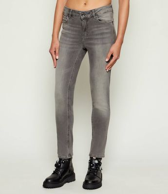 Jeansy damskie w miejskim stylu Liu Jo ze sklepu: Gomez Fashion Store w kategorii: Jeansy damskie - zdjęcie 874714-BD9-10338_LJ254W000040ZE8