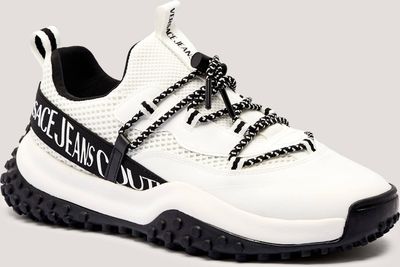 Buty sportowe męskie na wiosnę Versace Jeans Couture ze sklepu: Gomez Fashion Store w kategorii: Buty sportowe męskie - zdjęcie 874714-BD9-10338_VR255M000018003