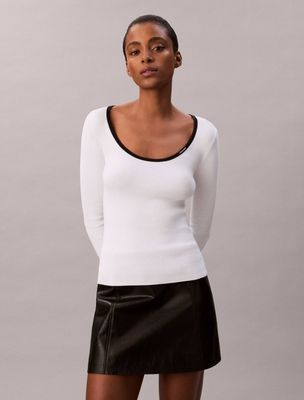 Sweter damski Calvin Klein Jeans ze sklepu: Gomez Fashion Store w kategorii: Swetry damskie - zdjęcie 874714-BD9-10338_CJ255W000003C64