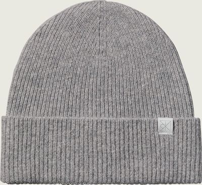 Czapka zimowa damska Calvin Klein ze sklepu: Gomez Fashion Store w kategorii: Czapki zimowe damskie - zdjęcie 874714-BD9-10338_CK255W000020D64