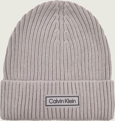 Czapka zimowa damska Calvin Klein ze sklepu: Gomez Fashion Store w kategorii: Czapki zimowe damskie - zdjęcie 874714-BD9-10338_CK255U000007D69