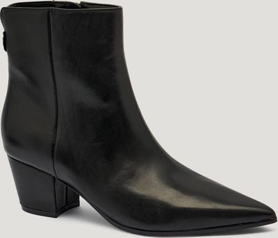 Guess - Botki jesienne ze sklepu: Gomez Fashion Store w kategorii: Botki - zdjęcie 874714-BD9-10338_GU255W000272990