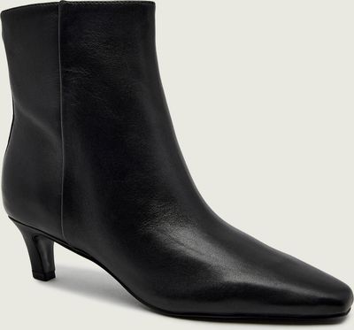 Botki jesienne Guess ze sklepu: Gomez Fashion Store w kategorii: Botki - zdjęcie 874714-BD9-10338_GU255W000274990