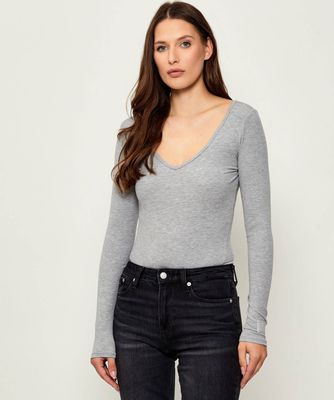 Body damskie w sportowym stylu Guess Underwear ze sklepu: Gomez Fashion Store w kategorii: Body damskie - zdjęcie 874714-BD9-10338_GB255W000002Q89