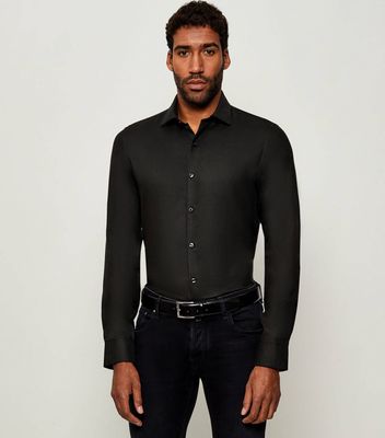 Koszula męska z klasycznym kołnierzykiem Calvin Klein ze sklepu: Gomez Fashion Store w kategorii: Koszule męskie - zdjęcie 874714-BD9-10338_CK255M000154E43