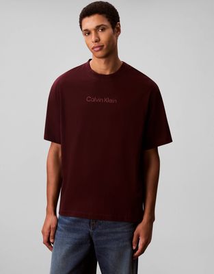 T-shirt męski w stylu młodzieżowym Calvin Klein ze sklepu: Gomez Fashion Store w kategorii: T-shirty męskie - zdjęcie 874714-BD9-10338_CK255M000196E87