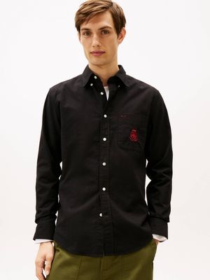 Koszula męska z kołnierzykiem button down Tommy Hilfiger ze sklepu: Gomez Fashion Store w kategorii: Koszule męskie - zdjęcie 874714-BD9-10338_TH255M000194D12