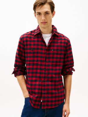 Koszula męska z klasycznym kołnierzykiem Tommy Hilfiger ze sklepu: Gomez Fashion Store w kategorii: Koszule męskie - zdjęcie 874714-BD9-10338_TH255M000198H80