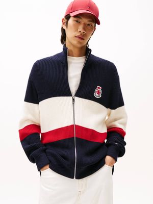 Sweter męski młodzieżowy Tommy Hilfiger ze sklepu: Gomez Fashion Store w kategorii: Swetry męskie - zdjęcie 874714-BD9-10338_TH255M000209F23