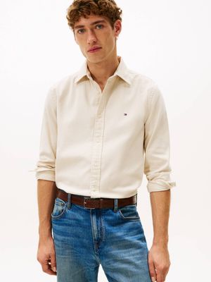 Koszula męska z kołnierzykiem button down Tommy Hilfiger ze sklepu: Gomez Fashion Store w kategorii: Koszule męskie - zdjęcie 874714-BD9-10338_TH255M000218Z21