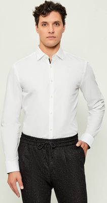 Koszula męska z klasycznym kołnierzykiem HUGO ze sklepu: Gomez Fashion Store w kategorii: Koszule męskie - zdjęcie 874714-BD9-10338_BU255M000021199