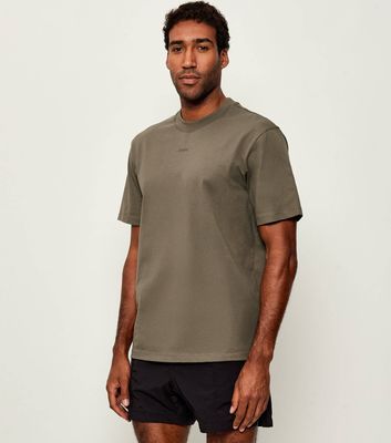 T-shirt męski na wiosnę HUGO ze sklepu: Gomez Fashion Store w kategorii: T-shirty męskie - zdjęcie 874714-BD9-10338_BU255M000084032