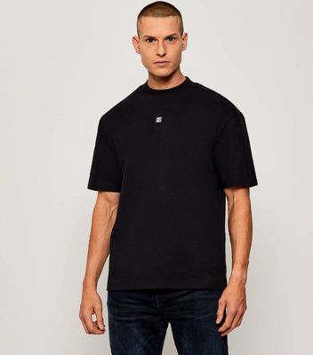 T-shirt męski na wiosnę HUGO ze sklepu: Gomez Fashion Store w kategorii: T-shirty męskie - zdjęcie 874714-BD9-10338_BU255M000096001