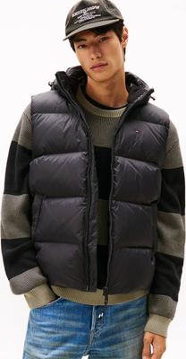 Kamizelka męska na jesień Tommy Jeans ze sklepu: Gomez Fashion Store w kategorii: Kamizelki męskie - zdjęcie 874714-BD9-10338_TM255M000083D44