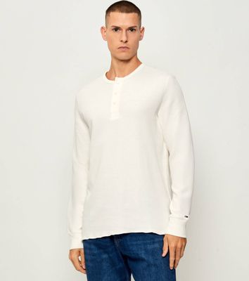 T-shirt męski na wiosnę Tommy Jeans ze sklepu: Gomez Fashion Store w kategorii: T-shirty męskie - zdjęcie 874714-BD9-10338_TM255M000118A13