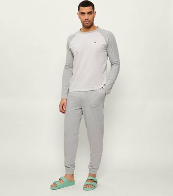 Piżama męska Tommy Hilfiger ze sklepu: Gomez Fashion Store w kategorii: Piżamy męskie - zdjęcie 874714-BD9-10338_TU255M000003N07