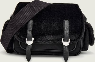 Listonoszka elegancka w stylu glamour Coccinelle ze sklepu: Gomez Fashion Store w kategorii: Listonoszki - zdjęcie 874714-BD9-10338_CL255W000022001