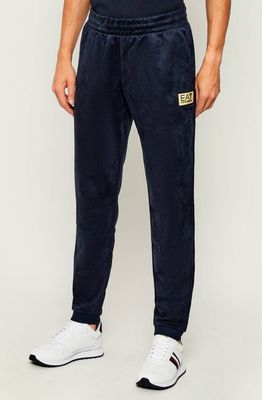 EA7 - Spodnie męskie w sportowym stylu ze sklepu: Gomez Fashion Store w kategorii: Spodnie męskie - zdjęcie 874714-BD9-10338_E7255M000151C52