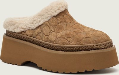 Klapki damskie na lato Coach ze sklepu: Gomez Fashion Store w kategorii: Klapki damskie - zdjęcie 874714-BD9-10338_CN255W000032263