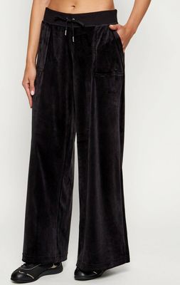 Spodnie damskie w sportowym stylu Juicy Couture ze sklepu: Gomez Fashion Store w kategorii: Spodnie damskie - zdjęcie 874714-BD9-10338_JY255W000040001