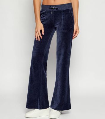 Spodnie damskie retro Juicy Couture ze sklepu: Gomez Fashion Store w kategorii: Spodnie damskie - zdjęcie 874714-BD9-10338_JY255W000057123