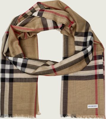 Szalik Burberry ze sklepu: Gomez Fashion Store w kategorii: Szaliki męskie - zdjęcie 874714-BD9-10338_BE255M000003124