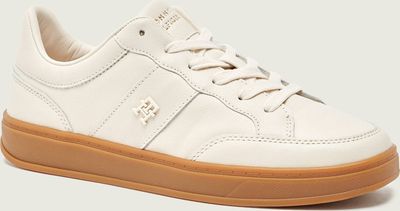 Buty sportowe damskie wiosenne Tommy Hilfiger ze sklepu: Gomez Fashion Store w kategorii: Buty sportowe damskie - zdjęcie 874714-BD9-10338_TH261W000010A80