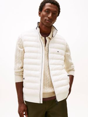 Kamizelka męska na wiosnę Tommy Hilfiger ze sklepu: Gomez Fashion Store w kategorii: Kamizelki męskie - zdjęcie 874714-BD9-10338_TH261M000022L35