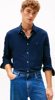 Koszula męska z kołnierzykiem button down Tommy Hilfiger ze sklepu: Gomez Fashion Store w kategorii: Koszule męskie - zdjęcie 874714-BD9-10338_TH261M000002F71