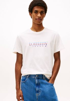 T-shirt męski w stylu młodzieżowym Tommy Jeans ze sklepu: Gomez Fashion Store w kategorii: T-shirty męskie - zdjęcie 874714-BD9-10338_TM261M000047A13