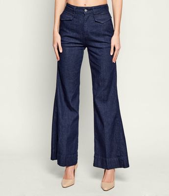 Jeansy damskie w miejskim stylu BOSS BLACK ze sklepu: Gomez Fashion Store w kategorii: Jeansy damskie - zdjęcie 874714-BD9-10338_BB261W000060401