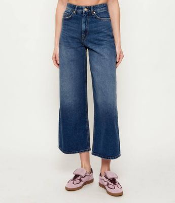 Jeansy damskie casual HUGO ze sklepu: Gomez Fashion Store w kategorii: Jeansy damskie - zdjęcie 874714-BD9-10338_BU261W000071430
