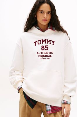 Bluza damska na jesień Tommy Jeans ze sklepu: Gomez Fashion Store w kategorii: Bluzy damskie - zdjęcie 874714-BD9-10338_TM261W000043A13