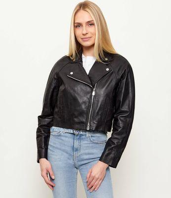 Kurtka damska na wiosnę Pinko ze sklepu: Gomez Fashion Store w kategorii: Kurtki damskie - zdjęcie 874714-BD9-10338_PI261W000064099