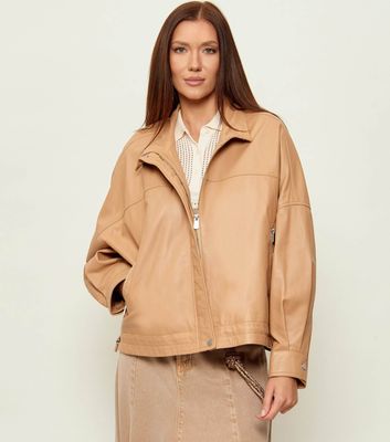 Kurtka damska casual Pinko ze sklepu: Gomez Fashion Store w kategorii: Kurtki damskie - zdjęcie 874714-BD9-10338_PI261W000066E26