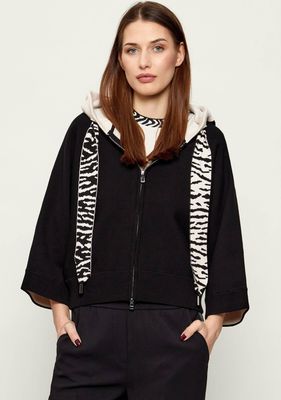 Sweter damski na wiosnę Marc Cain ze sklepu: Gomez Fashion Store w kategorii: Swetry damskie - zdjęcie 874714-BD9-10338_CR261W000039900
