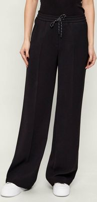 Marc Cain - Spodnie damskie sportowe ze sklepu: Gomez Fashion Store w kategorii: Spodnie damskie - zdjęcie 874714-BD9-10338_CR261W000044900