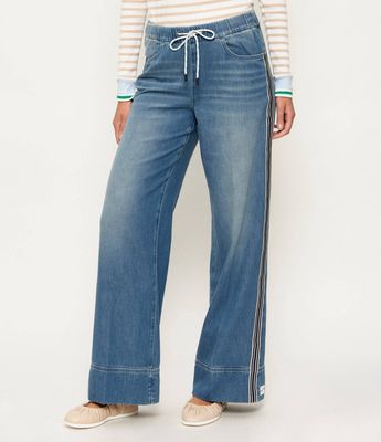 Jeansy damskie na wiosnę casual Marc Cain ze sklepu: Gomez Fashion Store w kategorii: Jeansy damskie - zdjęcie 874714-BD9-10338_CR261W000083353